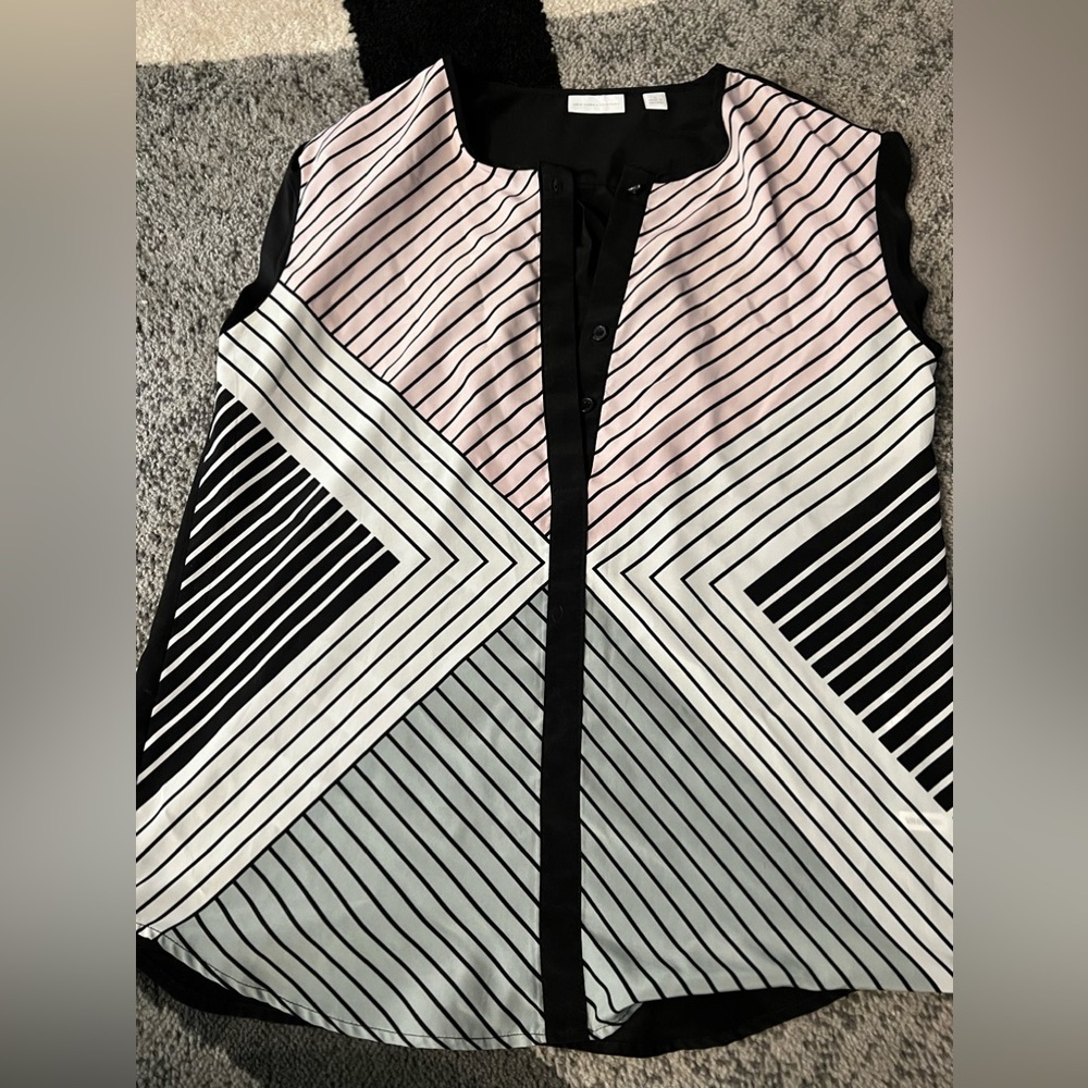 New York and Company Short Sleeve Shirt